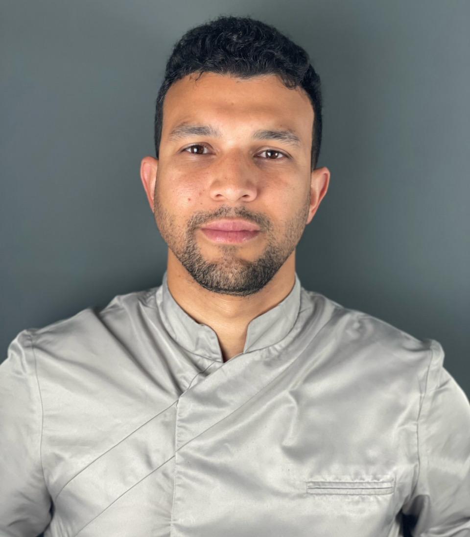 DR-especialista- estética-dental